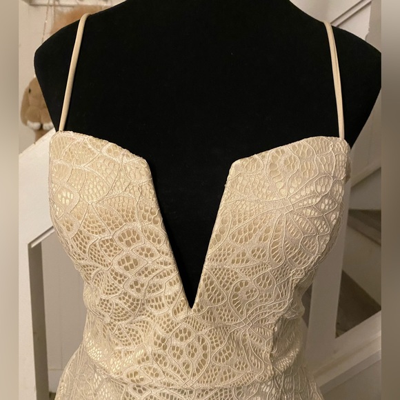 White Lace Mini Party Dress - Picture 2 of 4